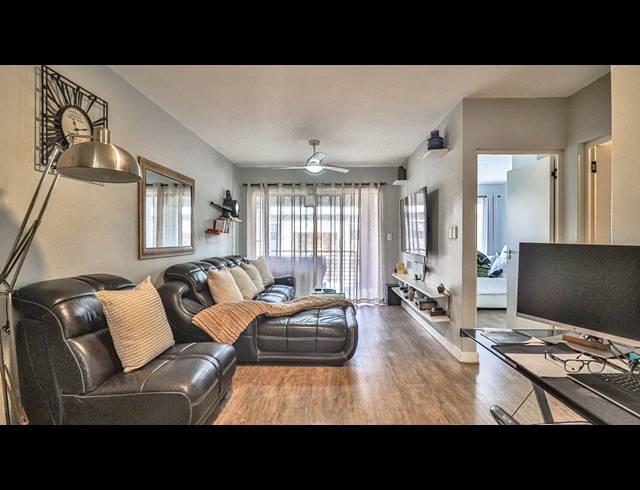 2 BEDROOM FLAT FOR SALE IN UMBOGINTWINI